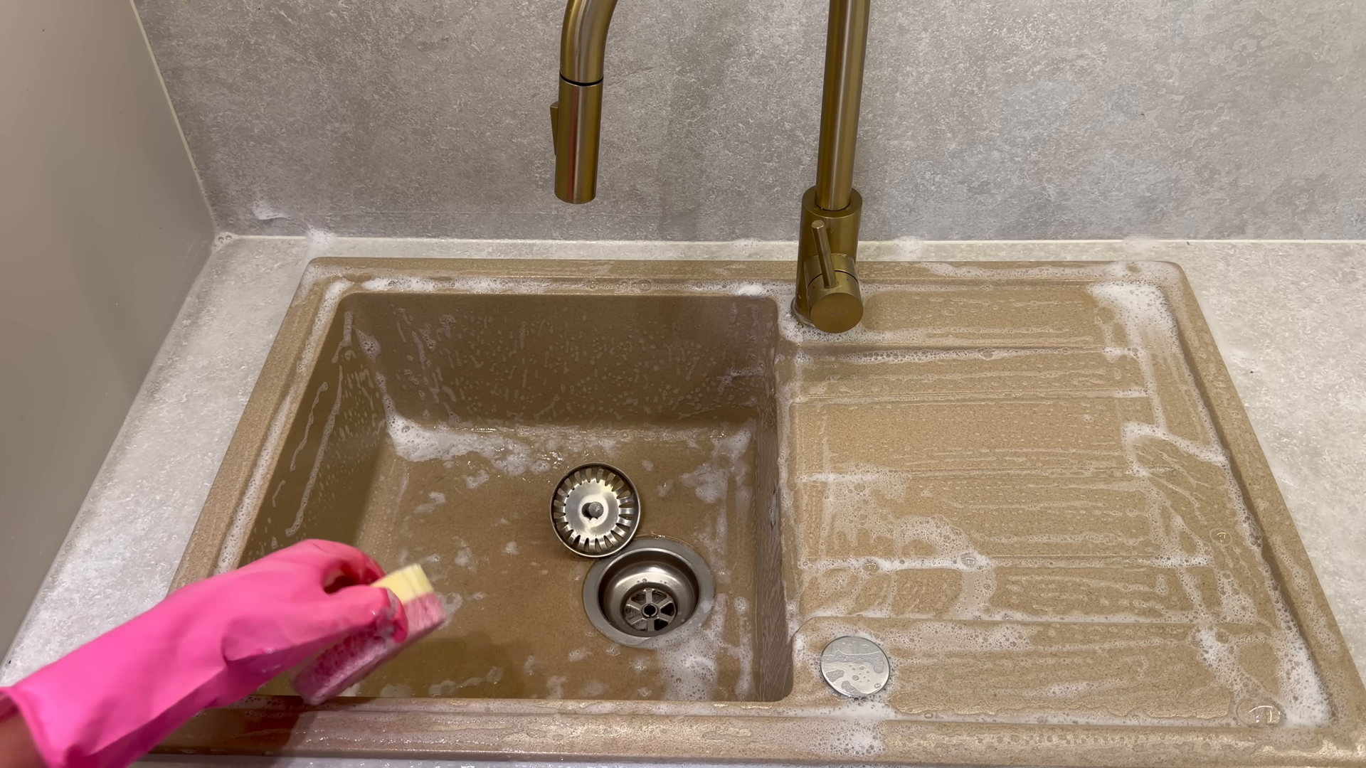 Residential cleaning service in an East New York Brooklyn home