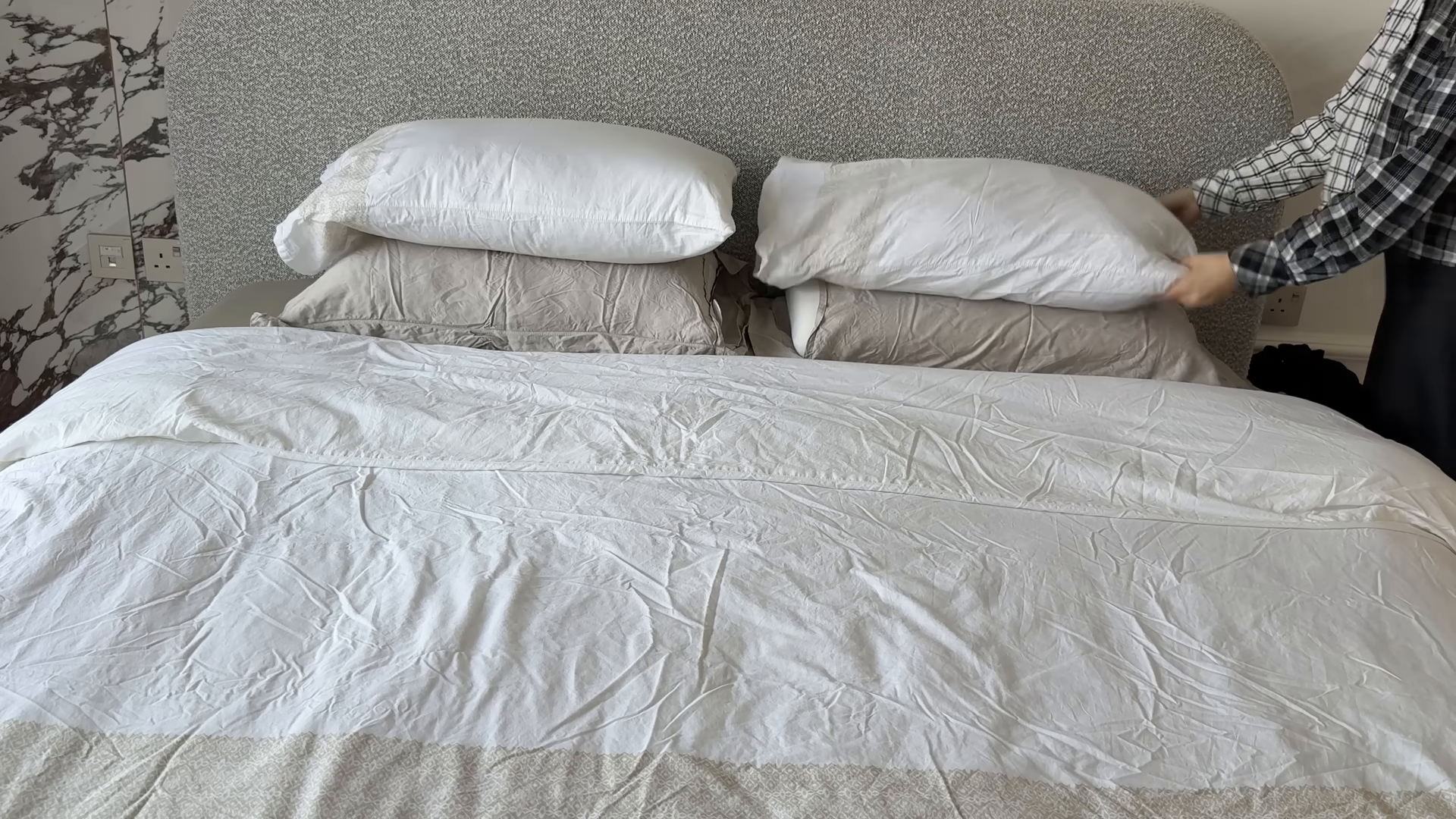 Move-out cleaning in an East New York Brooklyn apartment