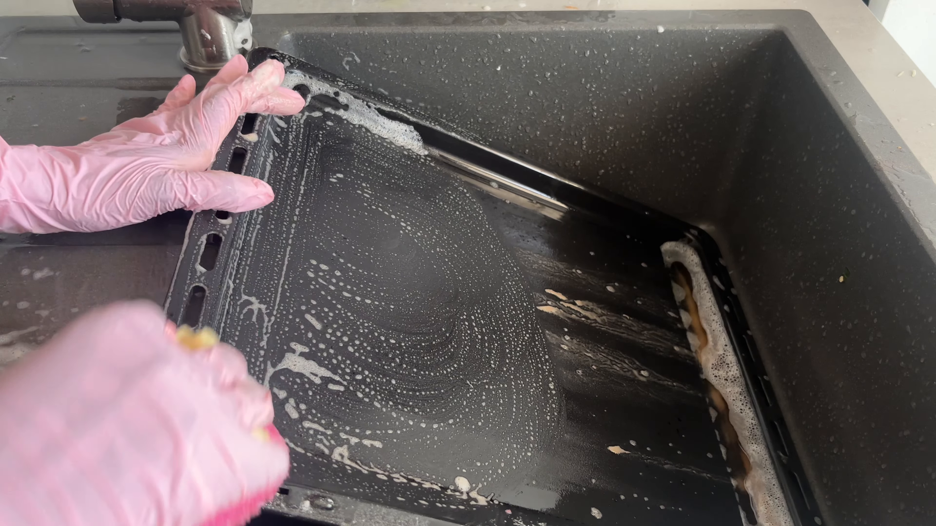 Move-out cleaning in Elmhurst Queens