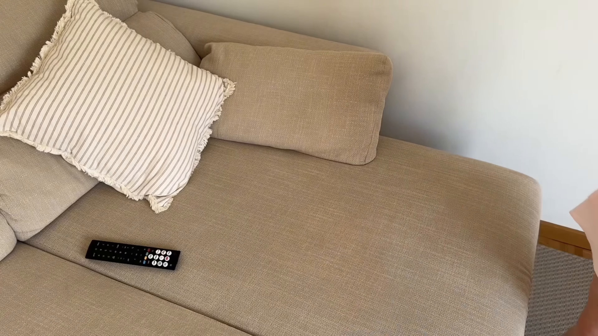 House cleaning service getting a Financial District apartment guest-ready