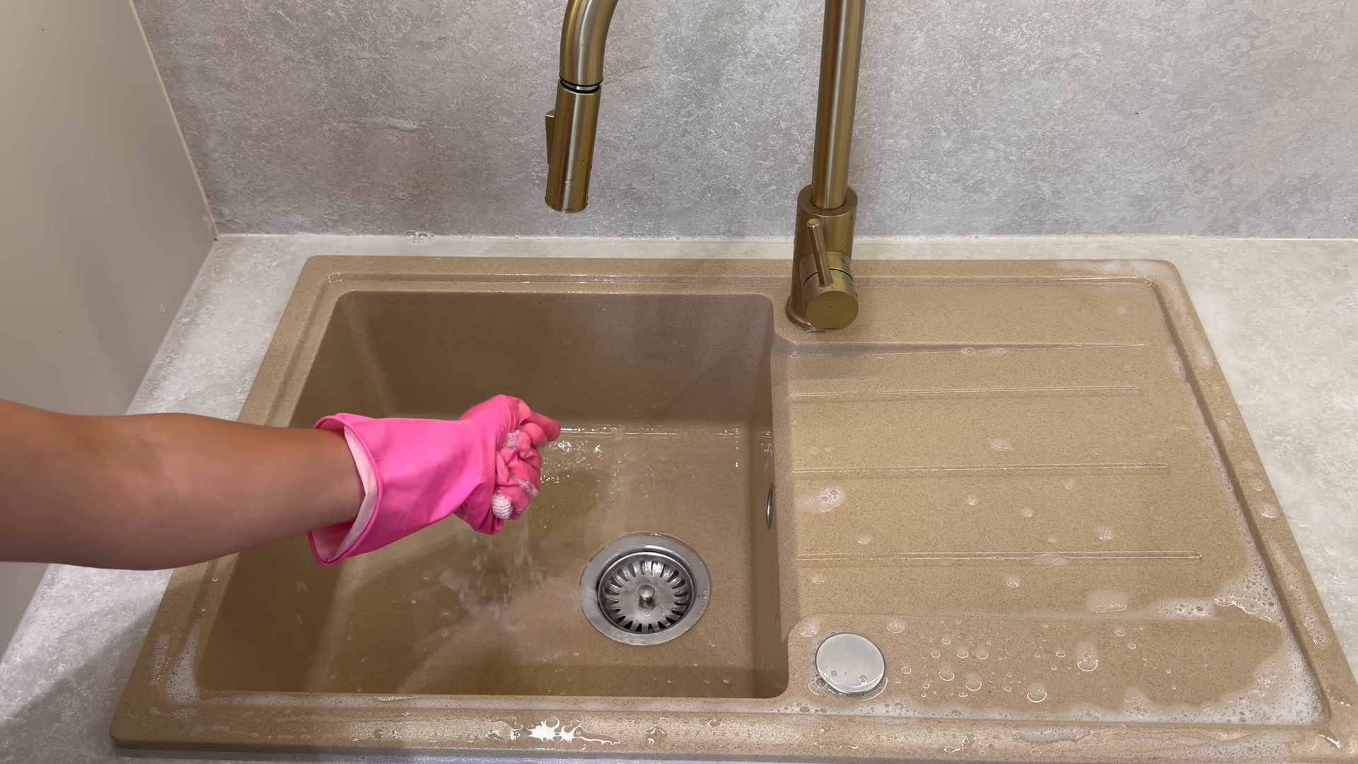 Recurring cleaning in a Flatiron District home