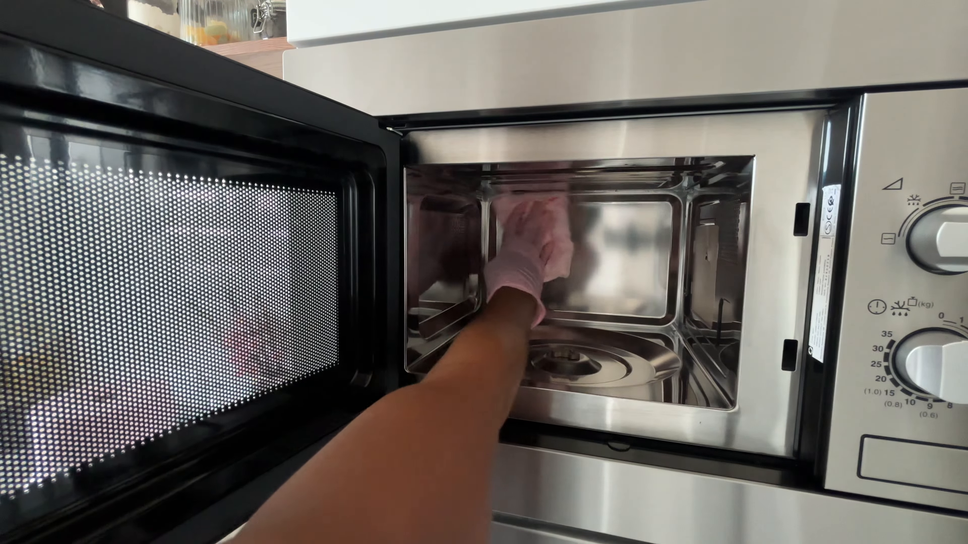 Deep cleaning in a Forest Hills Queens apartment
