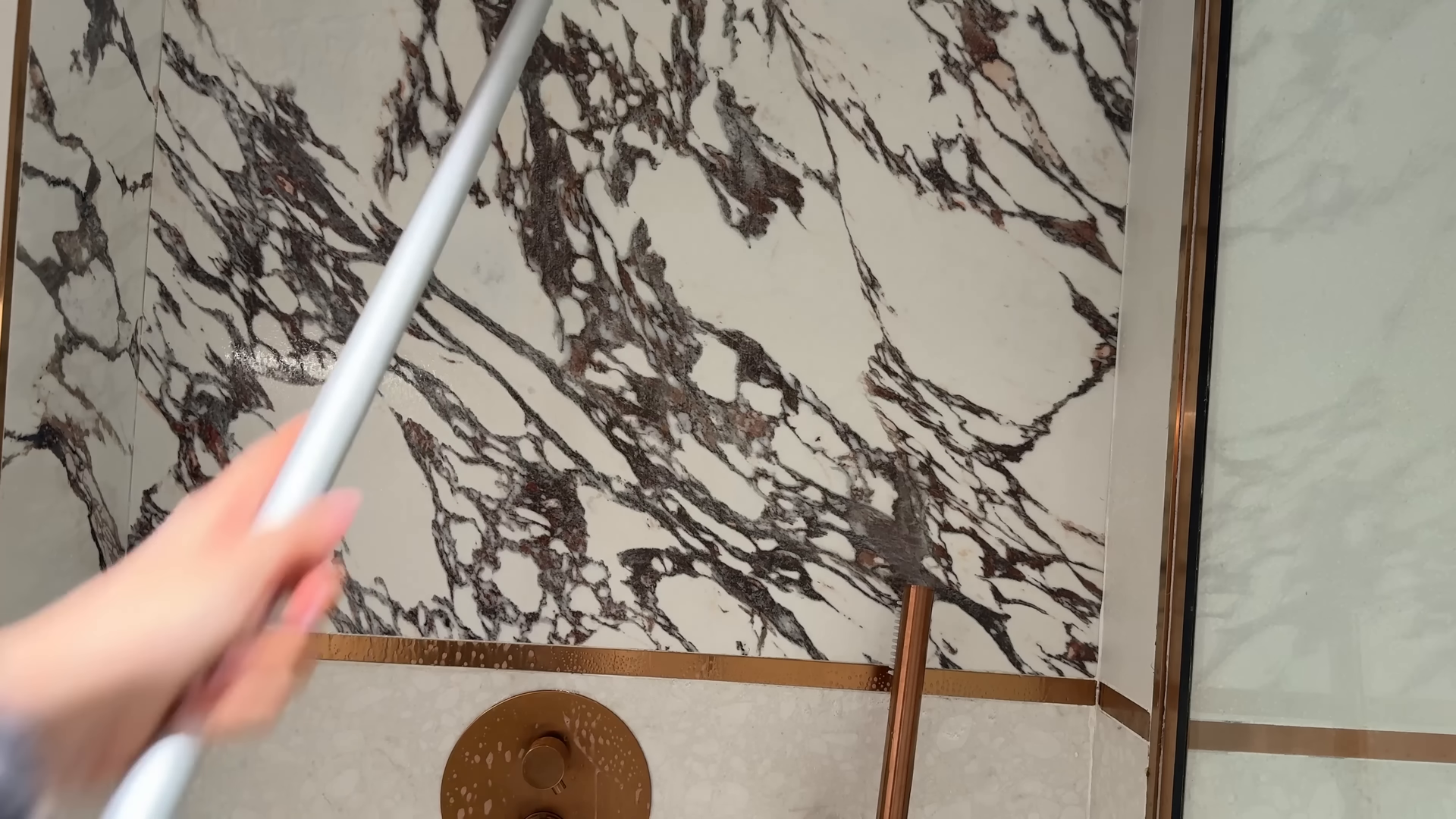 Move-out cleaning in an empty Greenpoint Brooklyn apartment before closing