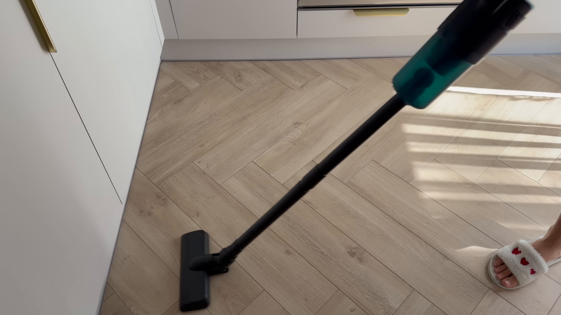 Maid service mopping floors in Hunters Point Queens