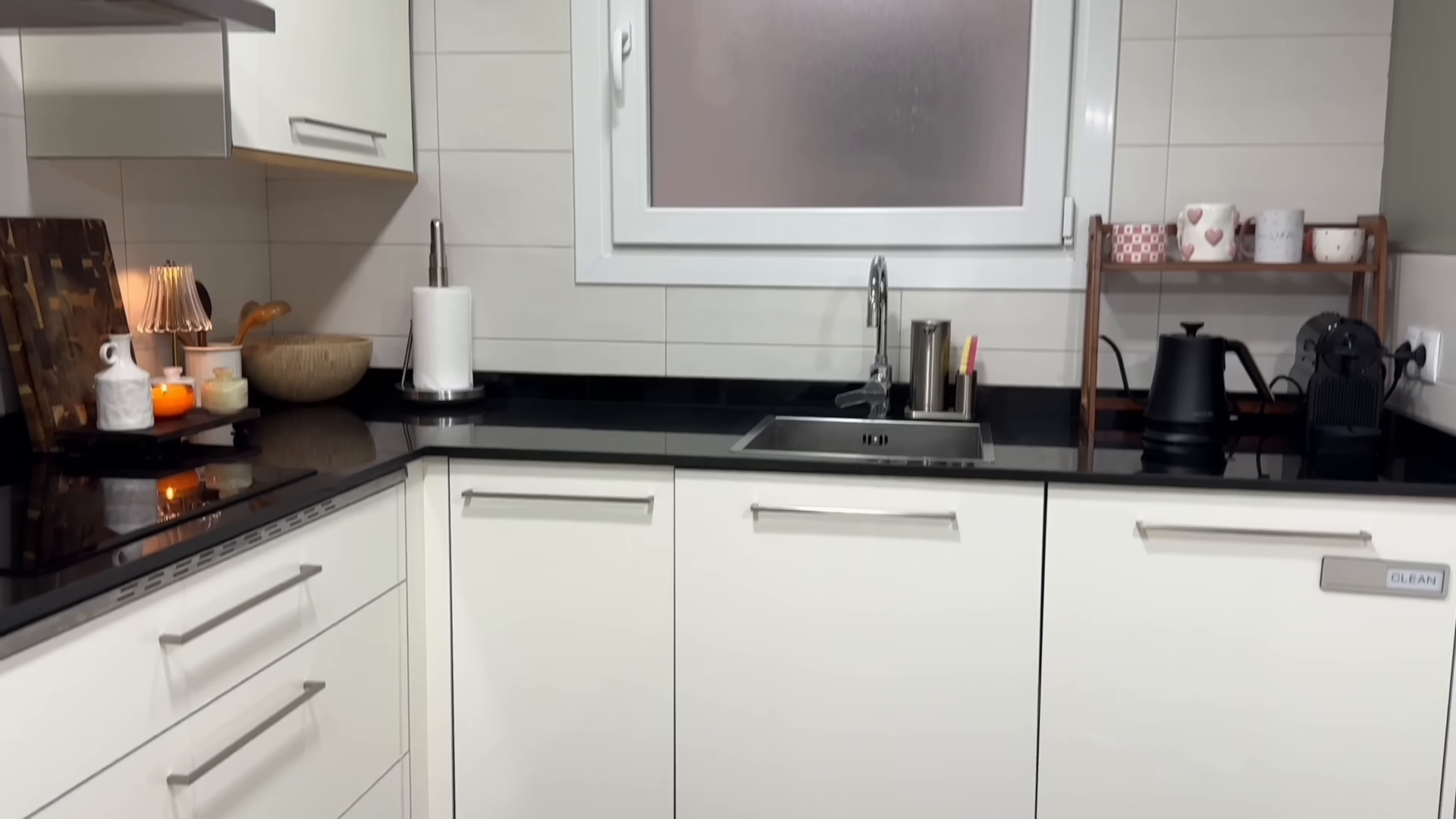 Apartment cleaning in a Jackson Heights Queens kitchen