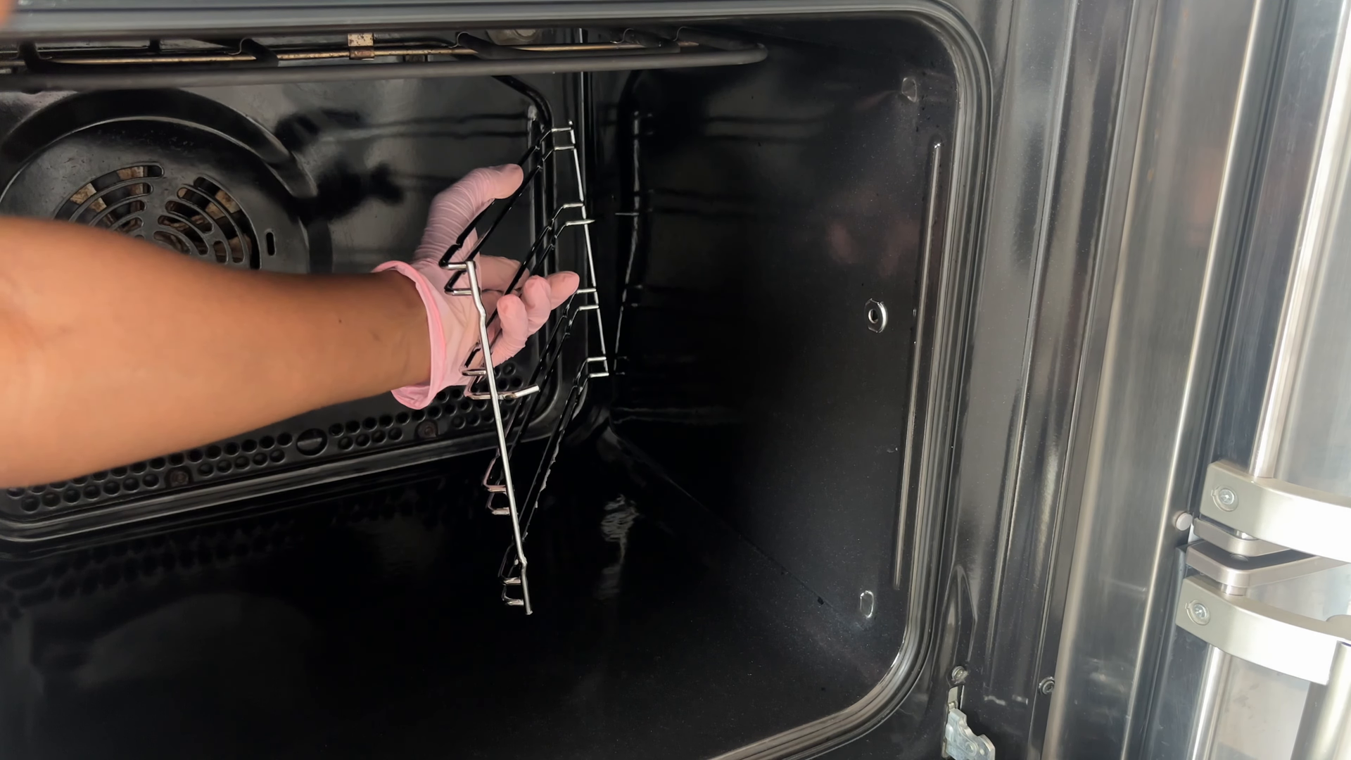 Cleaning service in a Lenox Hill Manhattan apartment