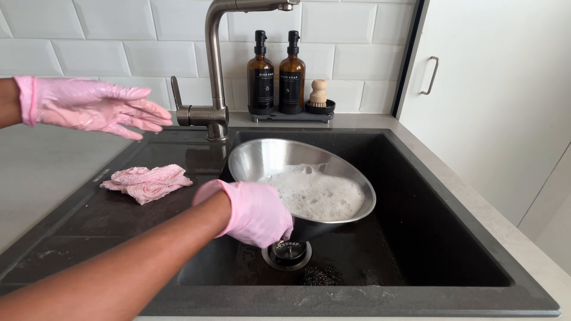 Apartment cleaning in a Long Island City Queens high-rise