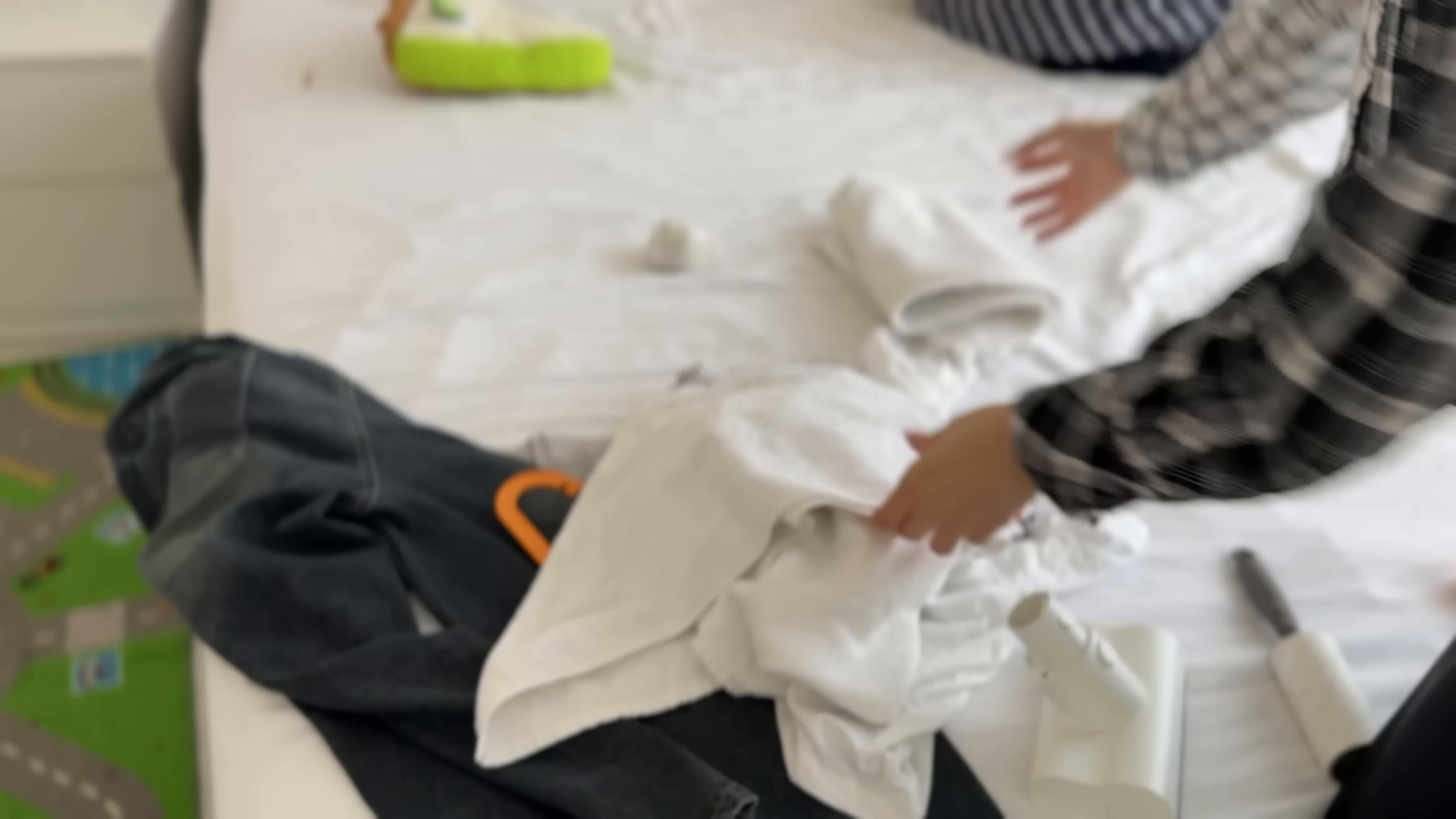 Short-term rental turnover cleaning in a Long Island City Queens apartment