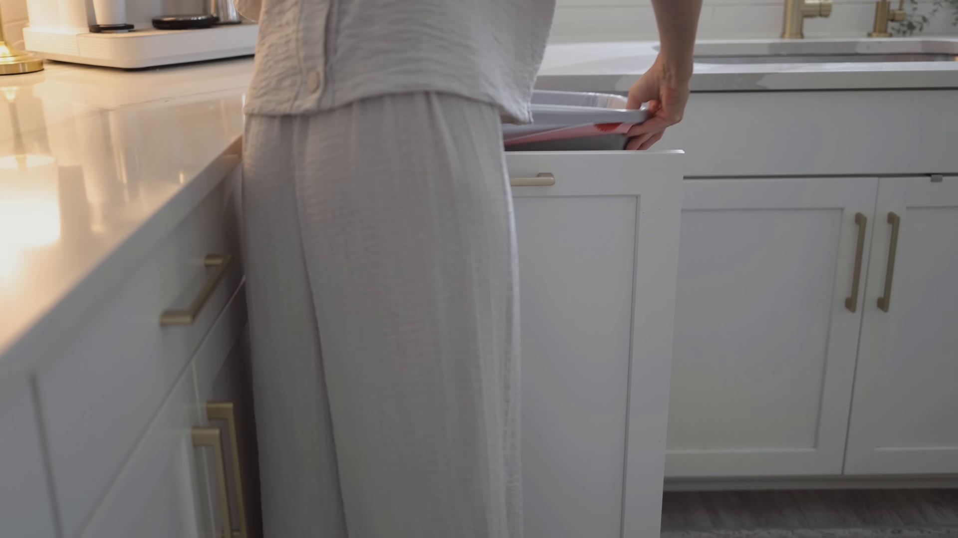 Apartment cleaning service in a compact Lower East Side apartment