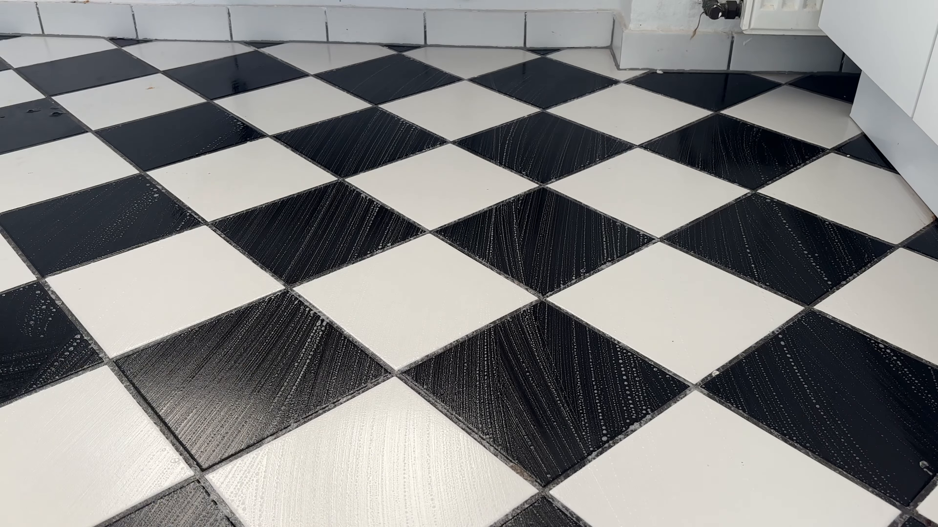 Cleaning service in a Midtown West Manhattan home