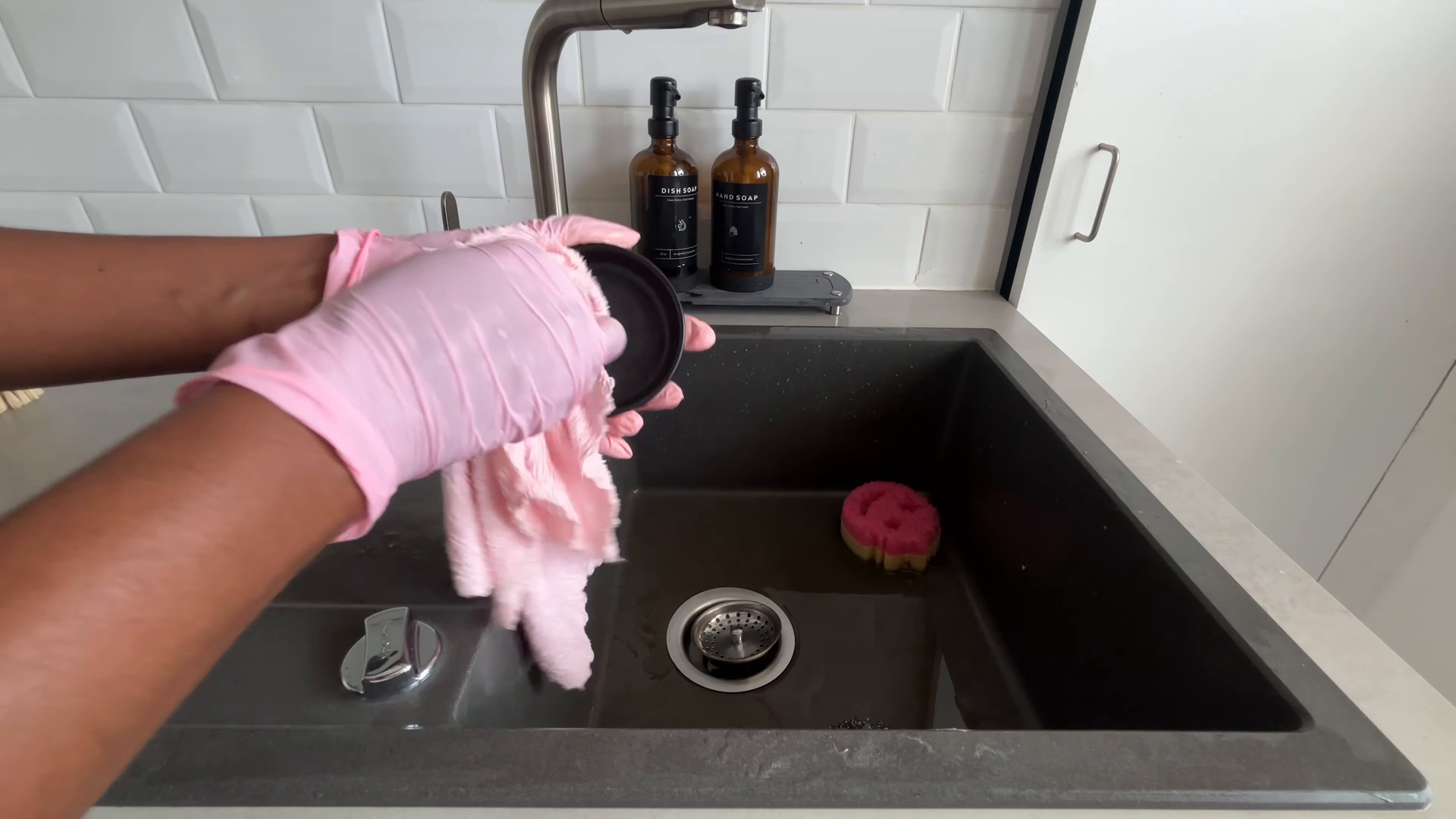 Deep cleaning in Midtown West Manhattan