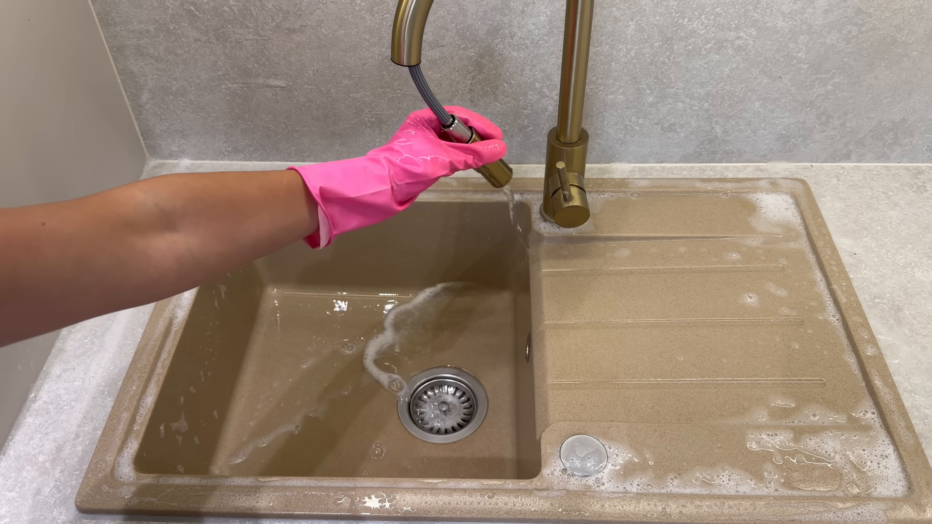 Recurring cleaning in a Midtown West Manhattan home