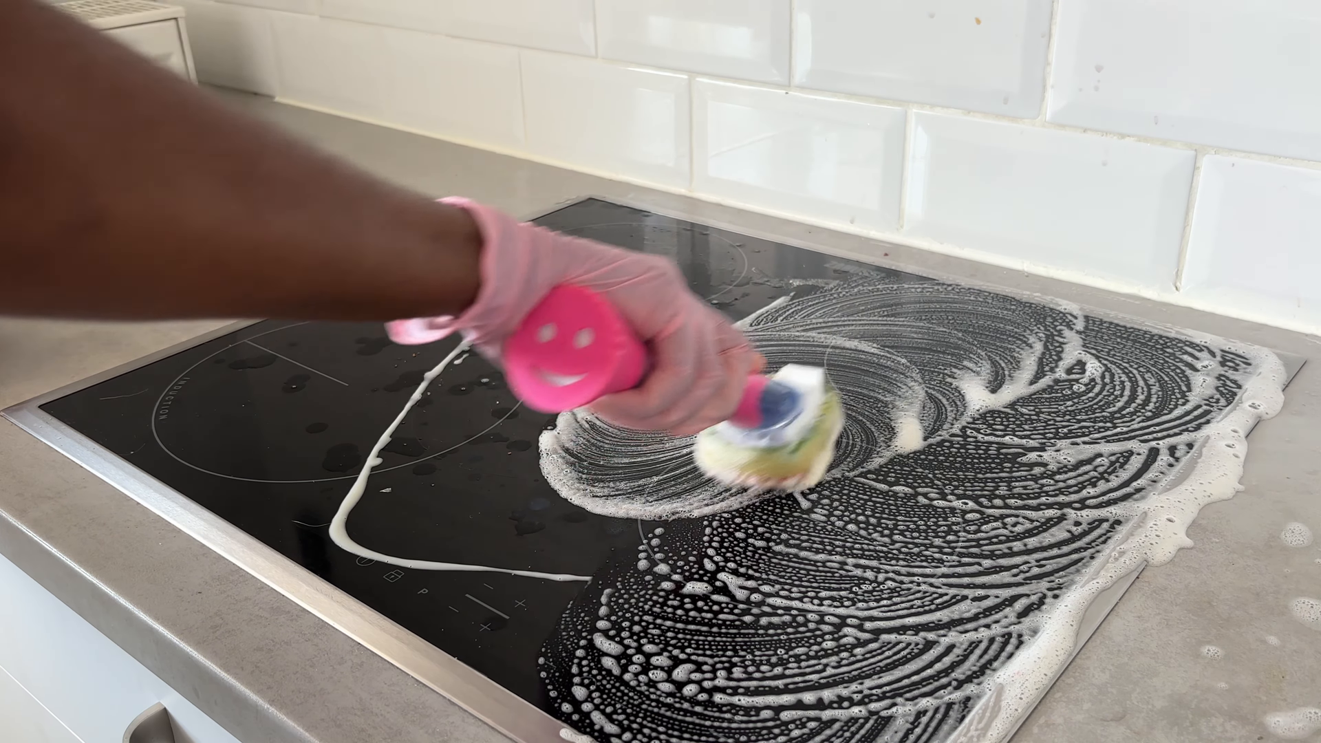 Move-out cleaning in an empty Murray Hill Manhattan apartment