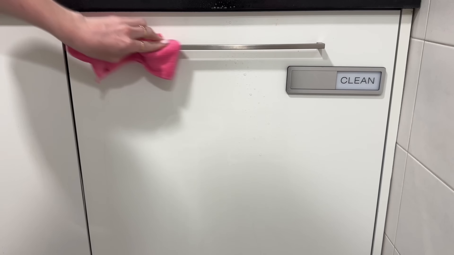 Move-out cleaning in an empty NoMad Manhattan apartment