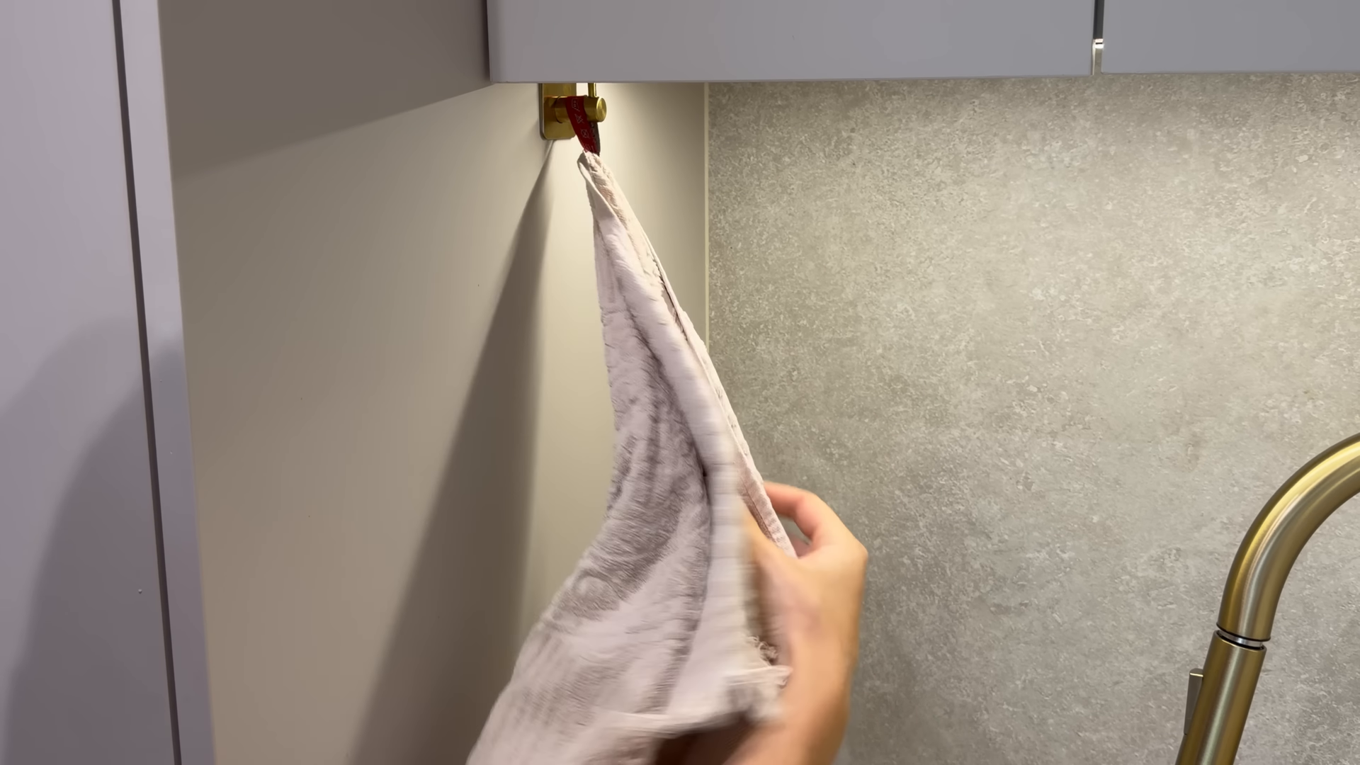 Move-out cleaning in a North Corona Queens apartment