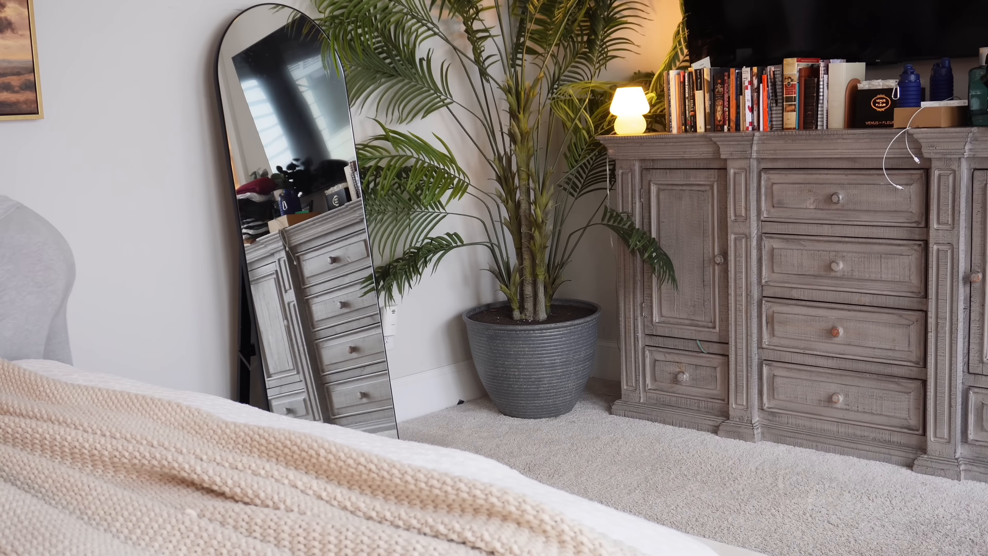 Recurring home cleaning keeping a Sunnyside Queens home tidy