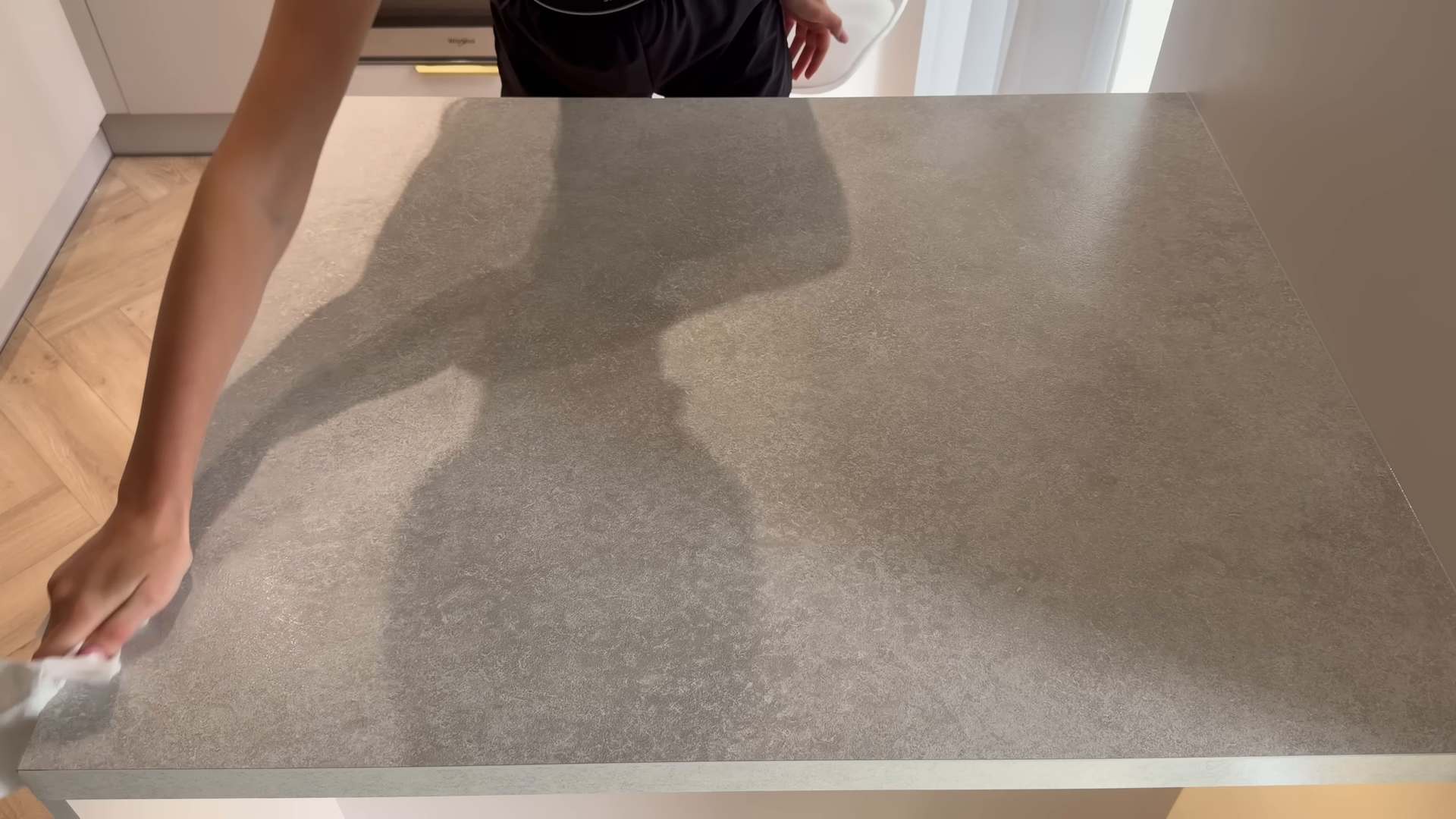 A one-time kitchen scrub in Sunnyside Queens