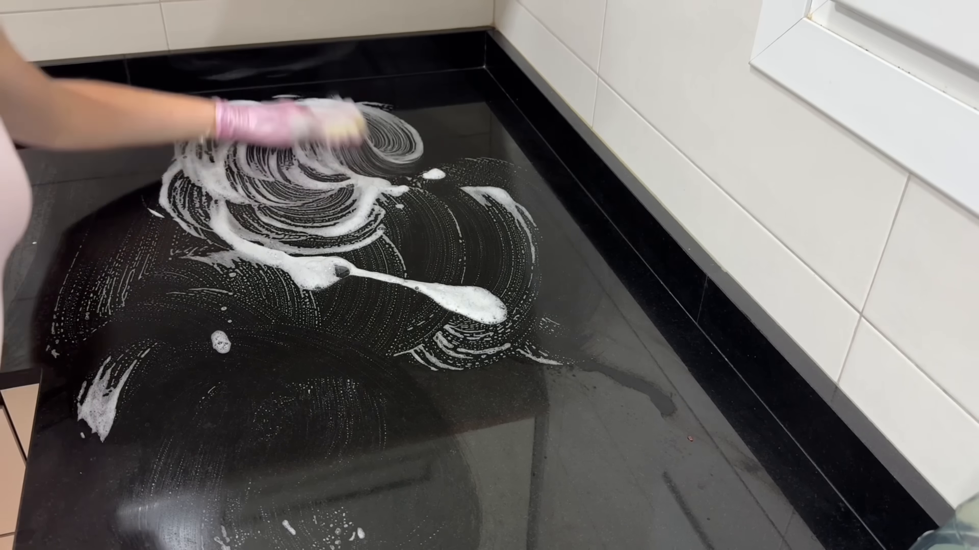 Standard cleaning in a Sutton Place Manhattan apartment