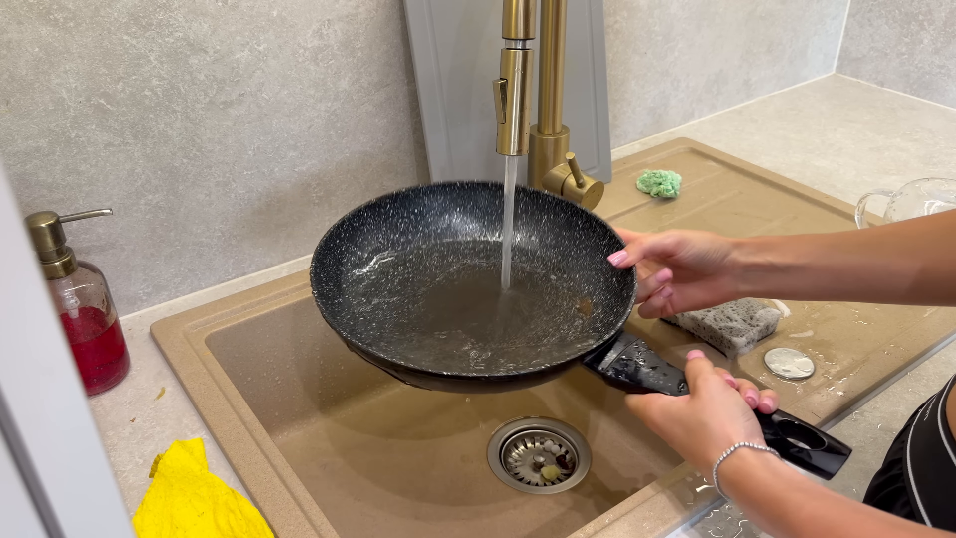 Recurring cleaning keeping an Upper East Side home tidy