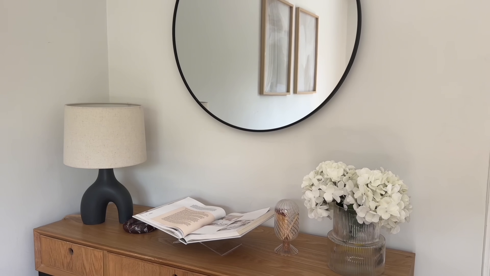 Deep cleaning an Upper West Side bathroom