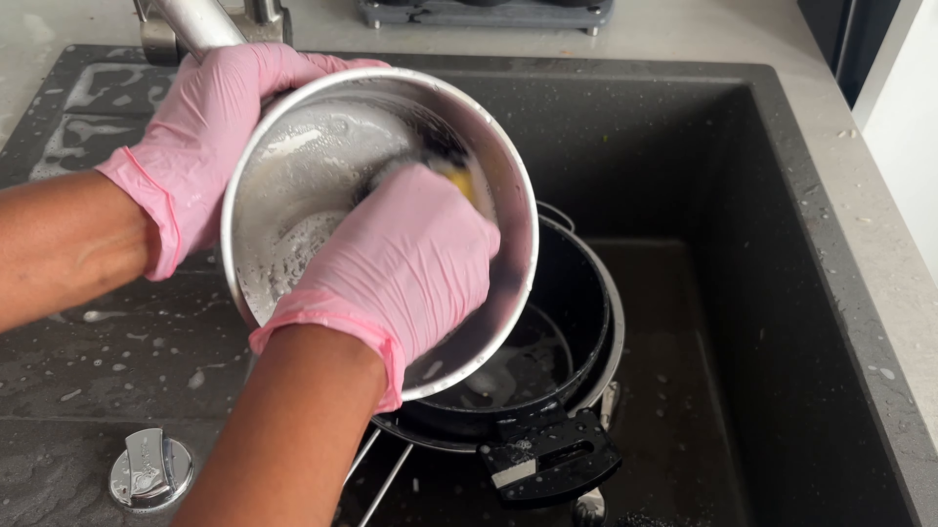 Move-out cleaning in a Williamsburg Brooklyn apartment