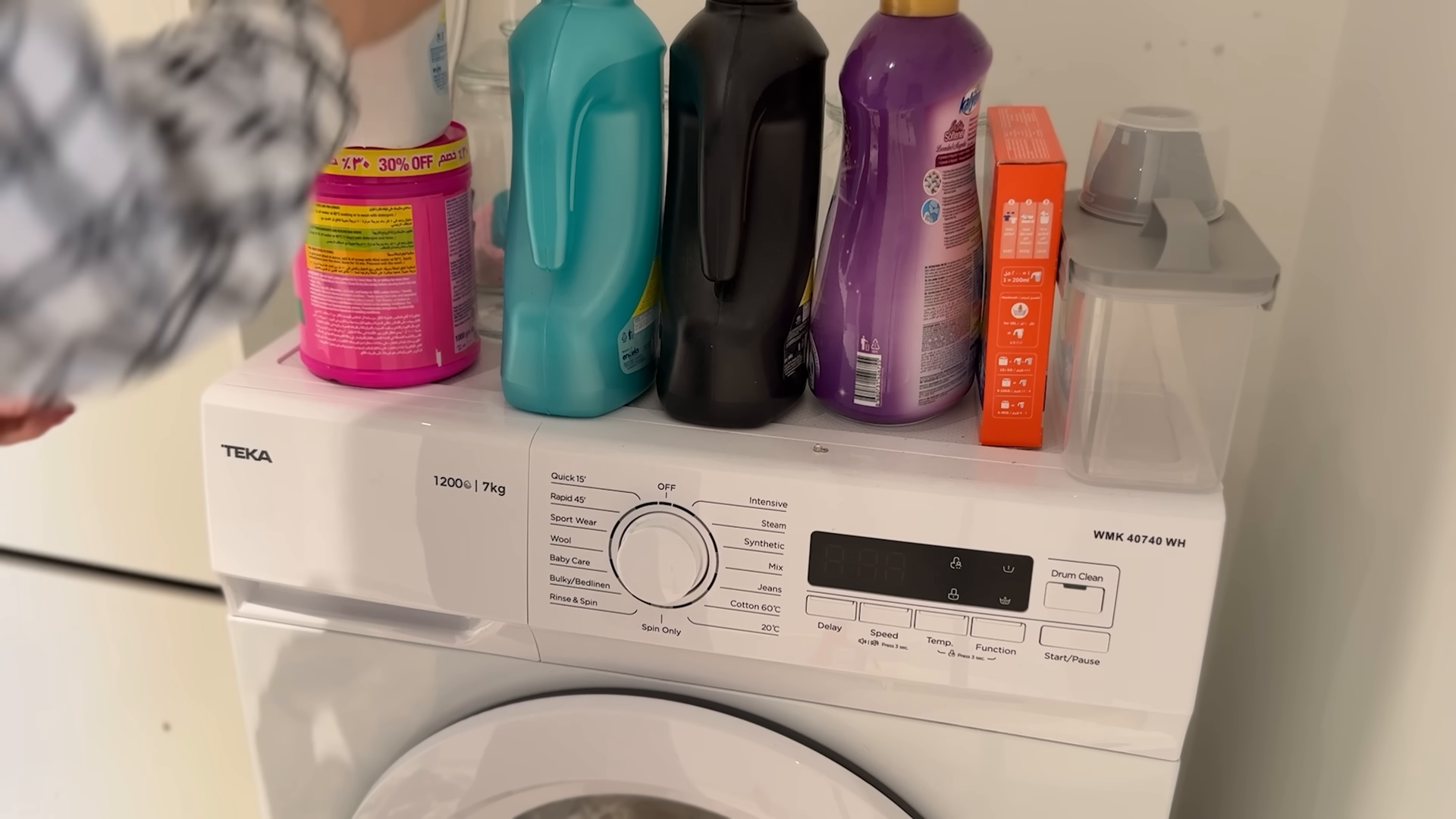 Move-out cleaning in an empty Windsor Terrace Brooklyn apartment