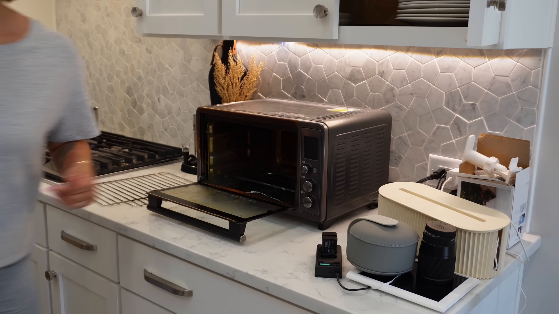 Move-in cleaning in a Woodside Queens apartment