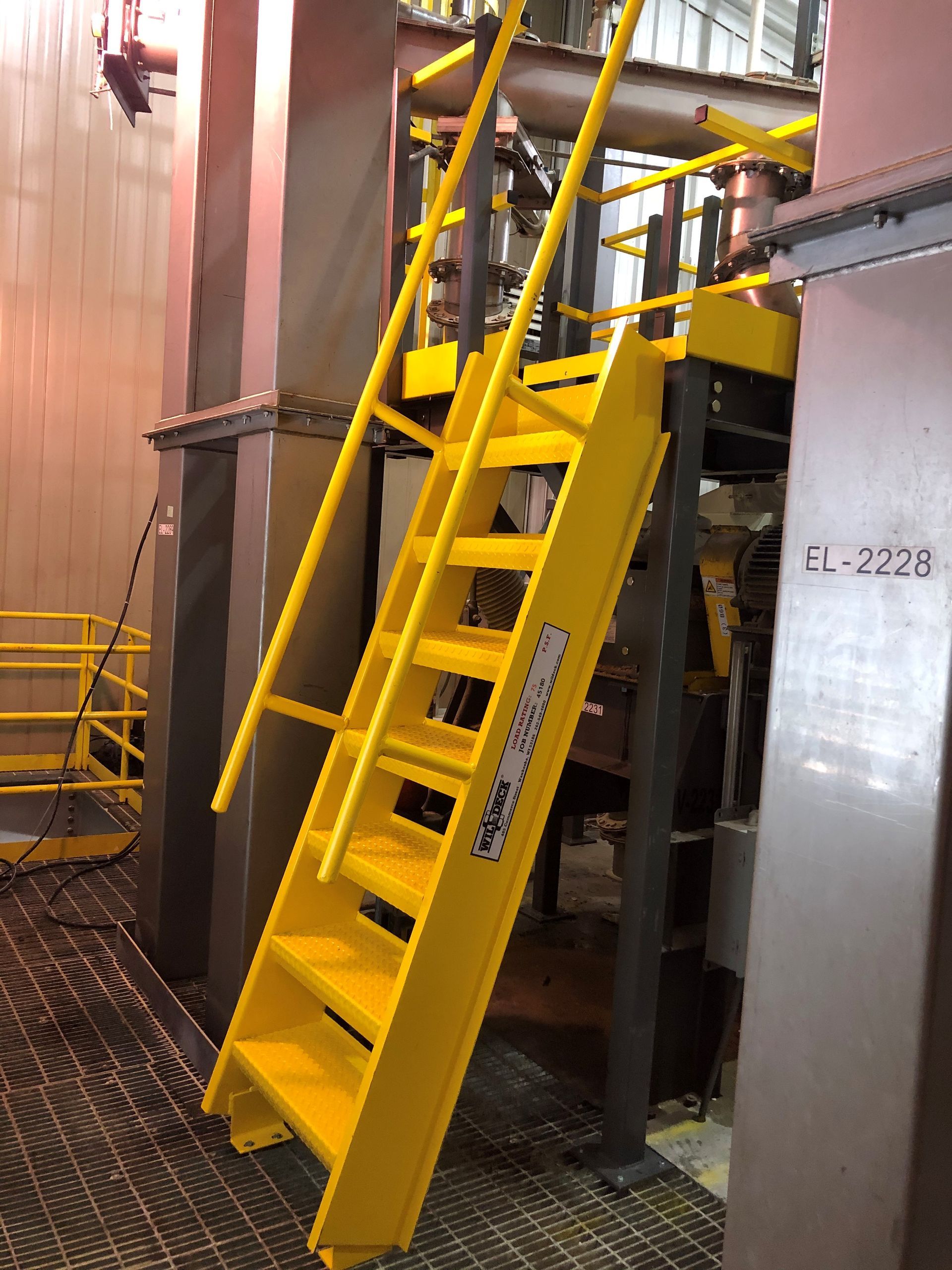 Industrial pallet racking system installation