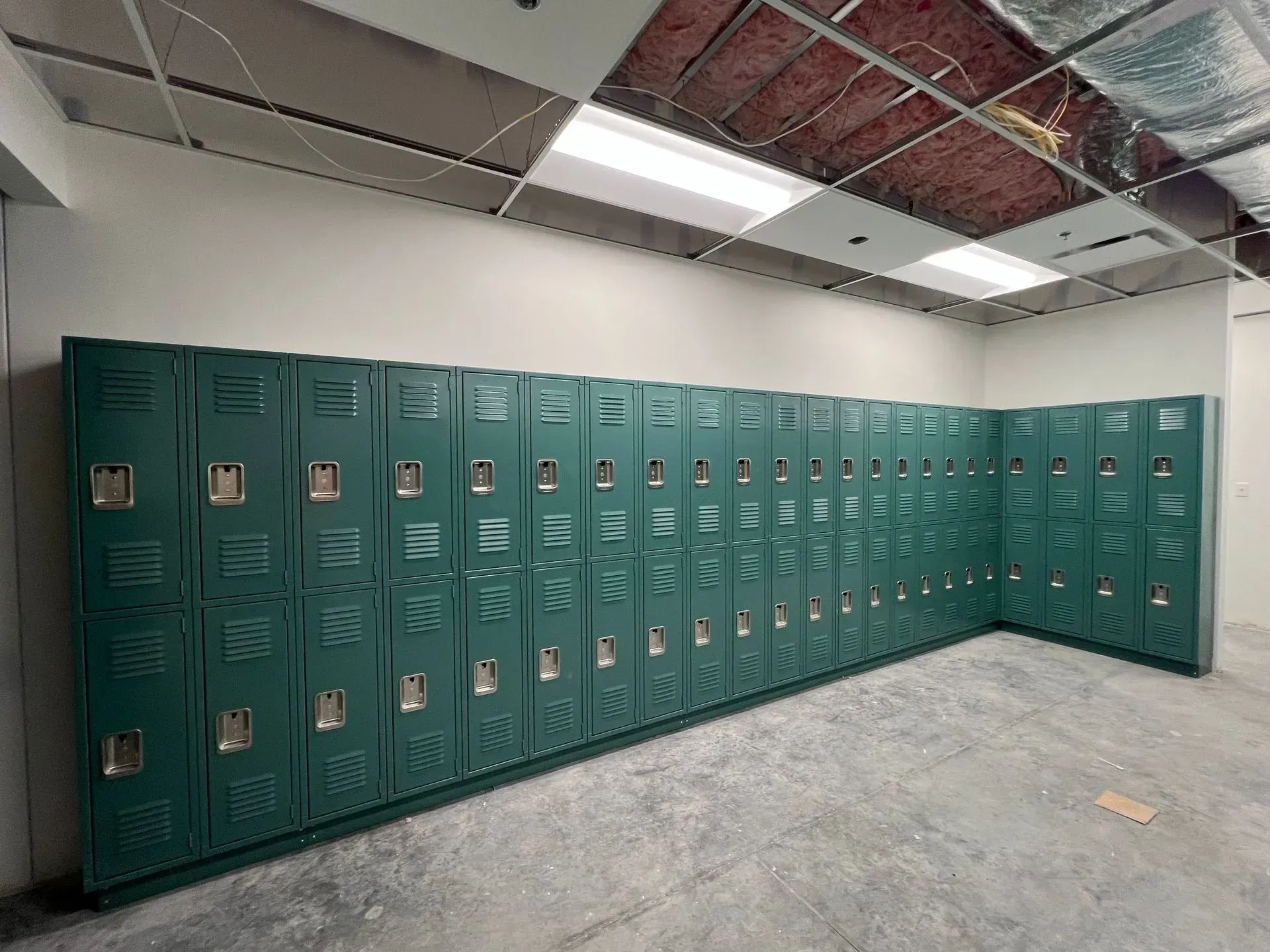 LOCKERS & SHELVING