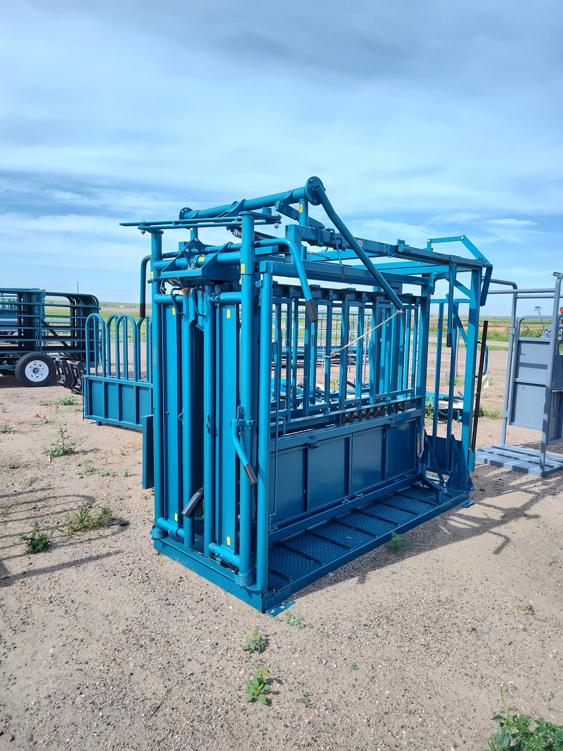 Cattle Equipment Dalhart, TX Loewen Farms