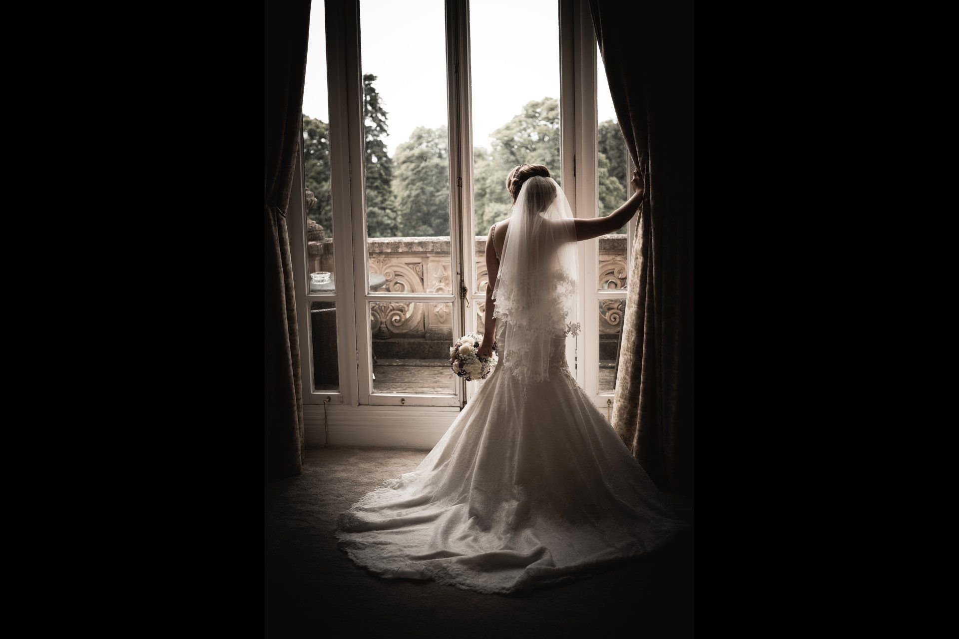 bride curtain