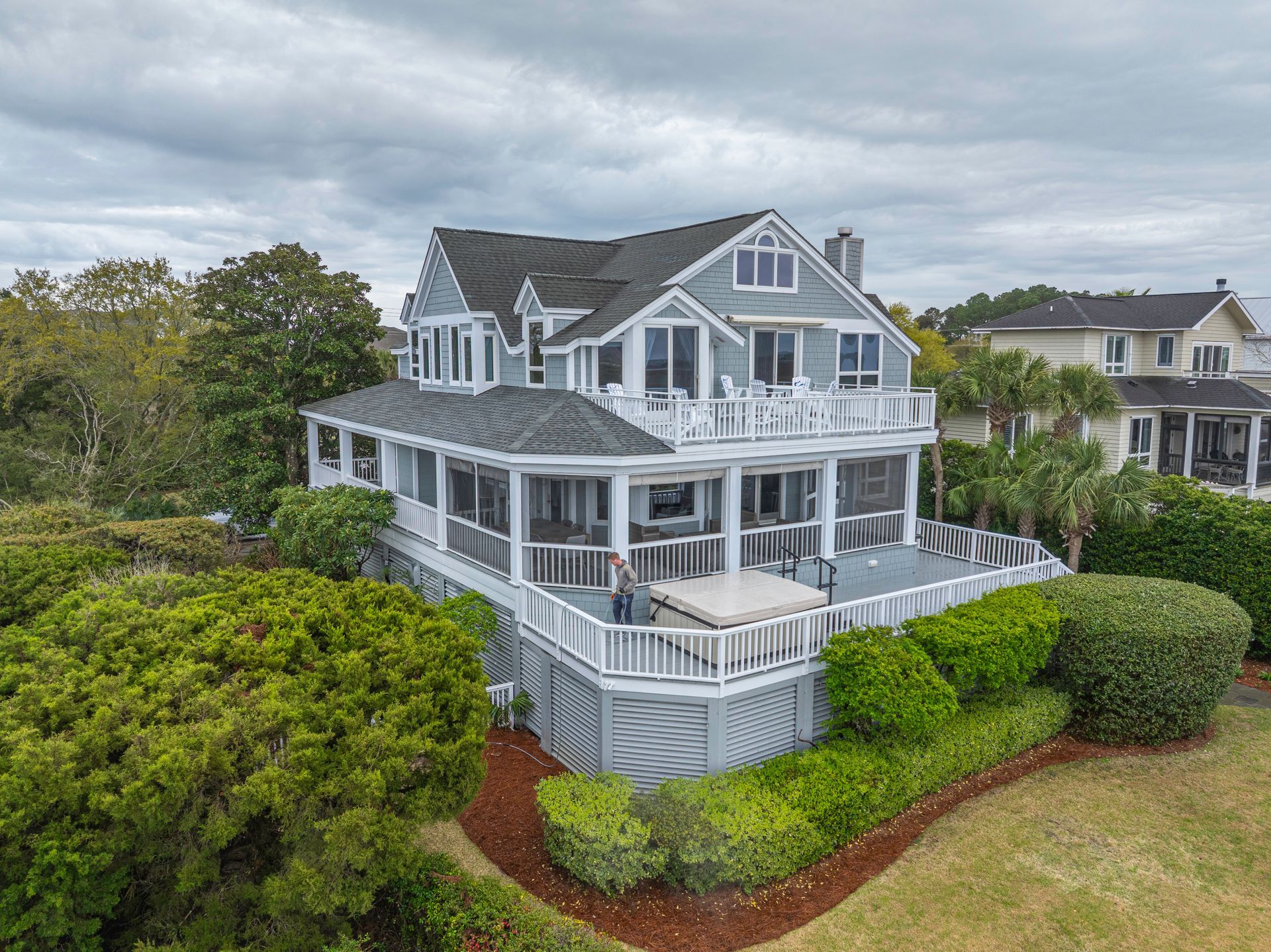 A freshly soft-washed Charleston home