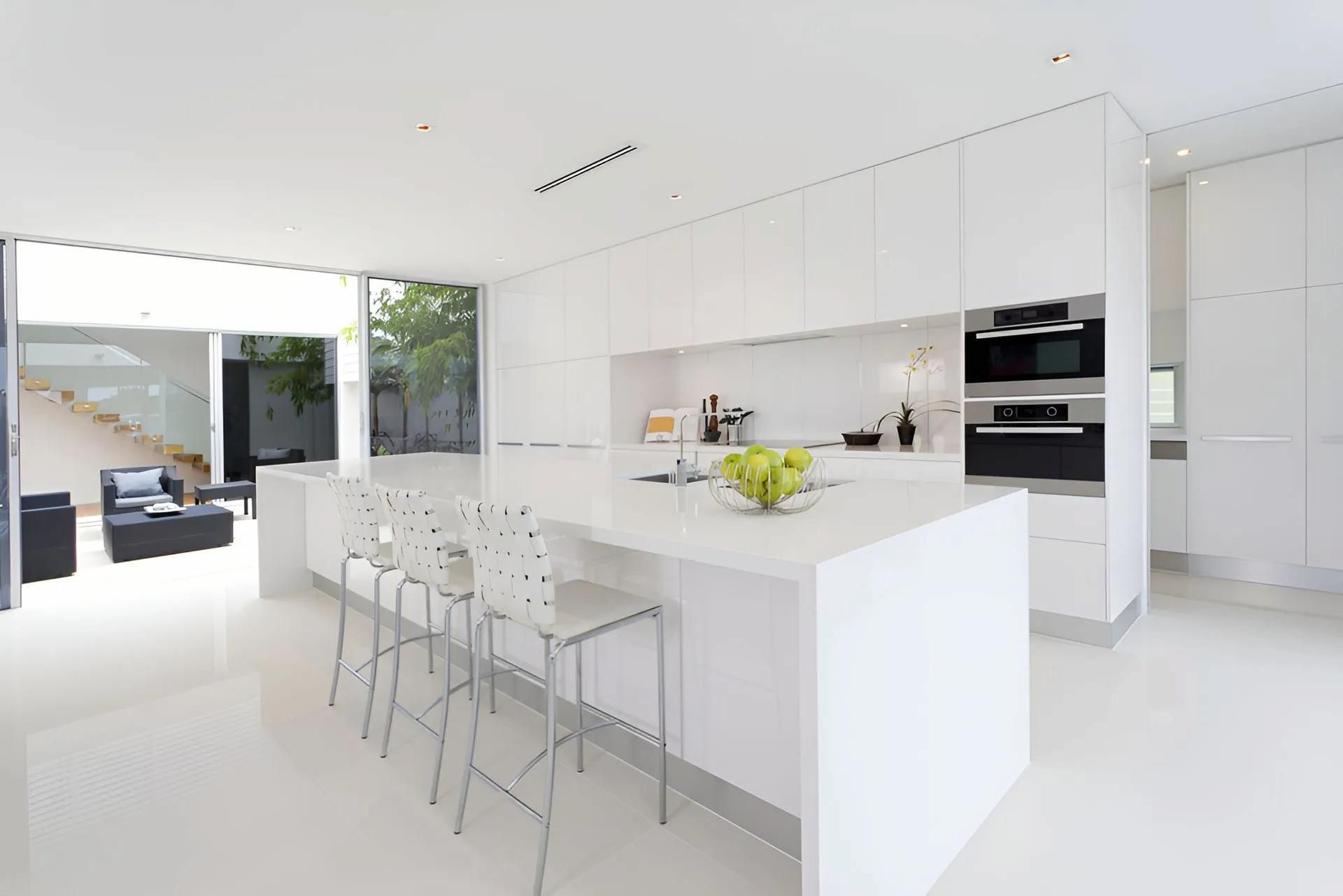 White Benchtops In Tamworth