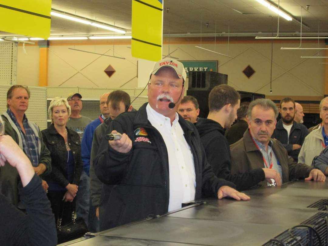 Realty Auction Marion, IL Taylor Auction & Realty