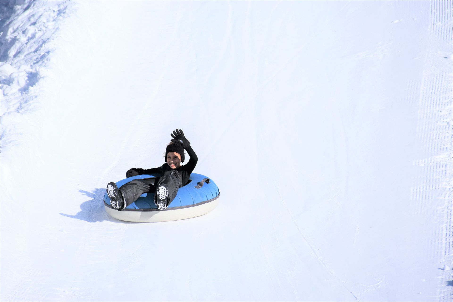 Family snow tubing in Big Bear Lake