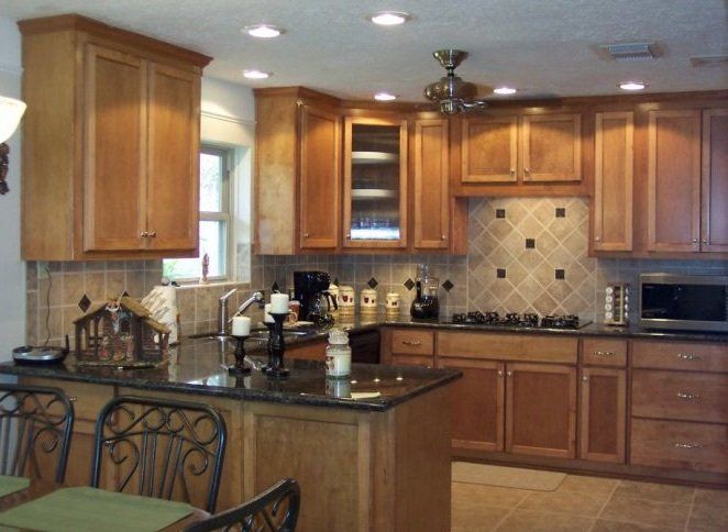 Kitchen tile backsplash