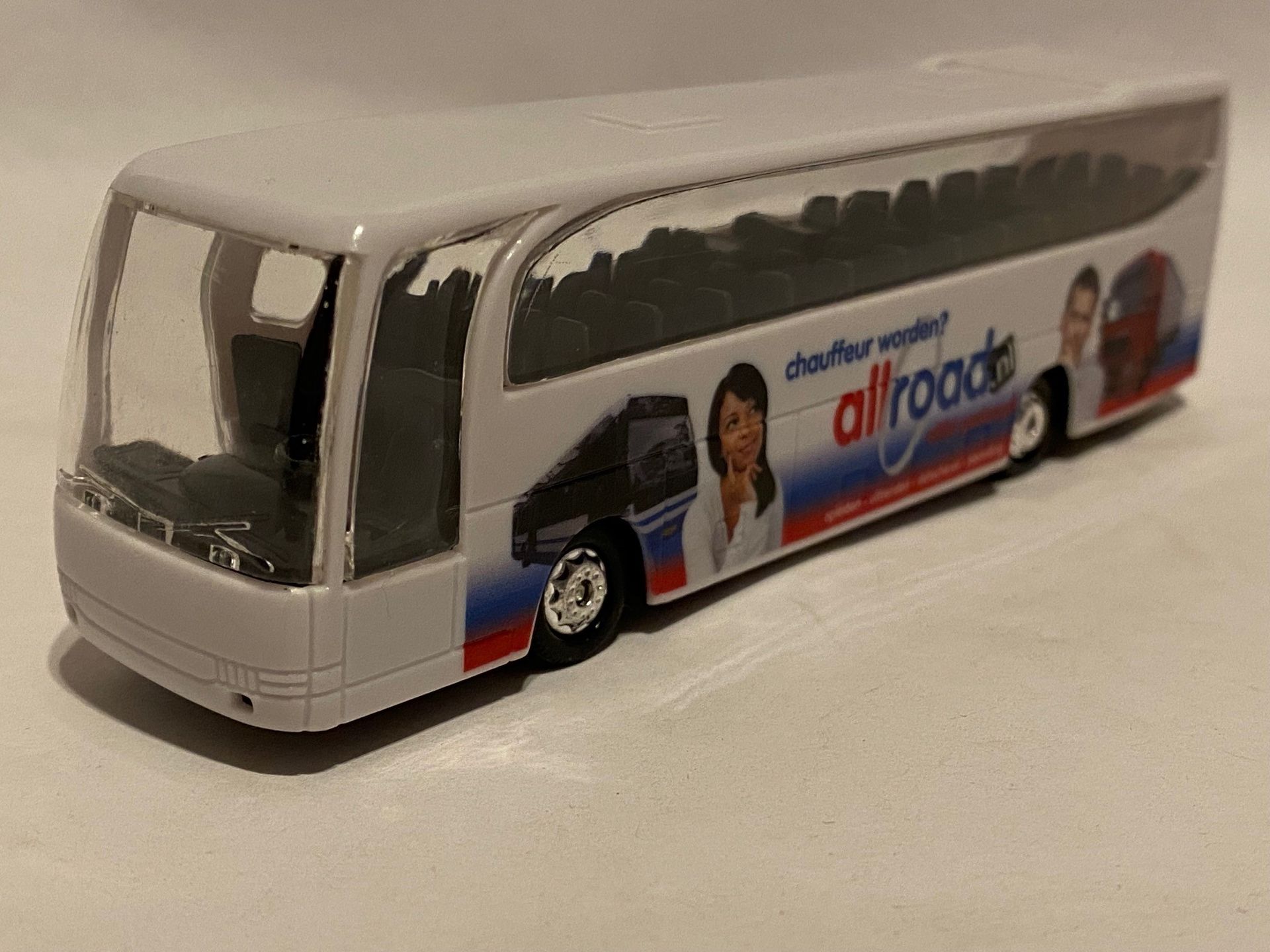 Allroad.nl Bus