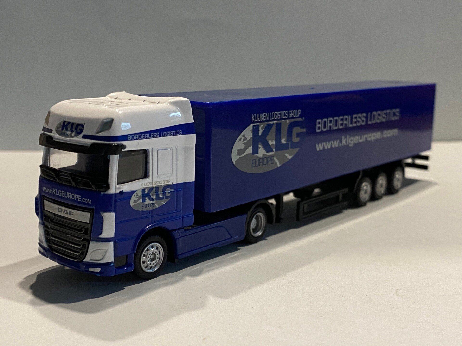 KLG Holland OTO DAF XF106 SC voorzijde