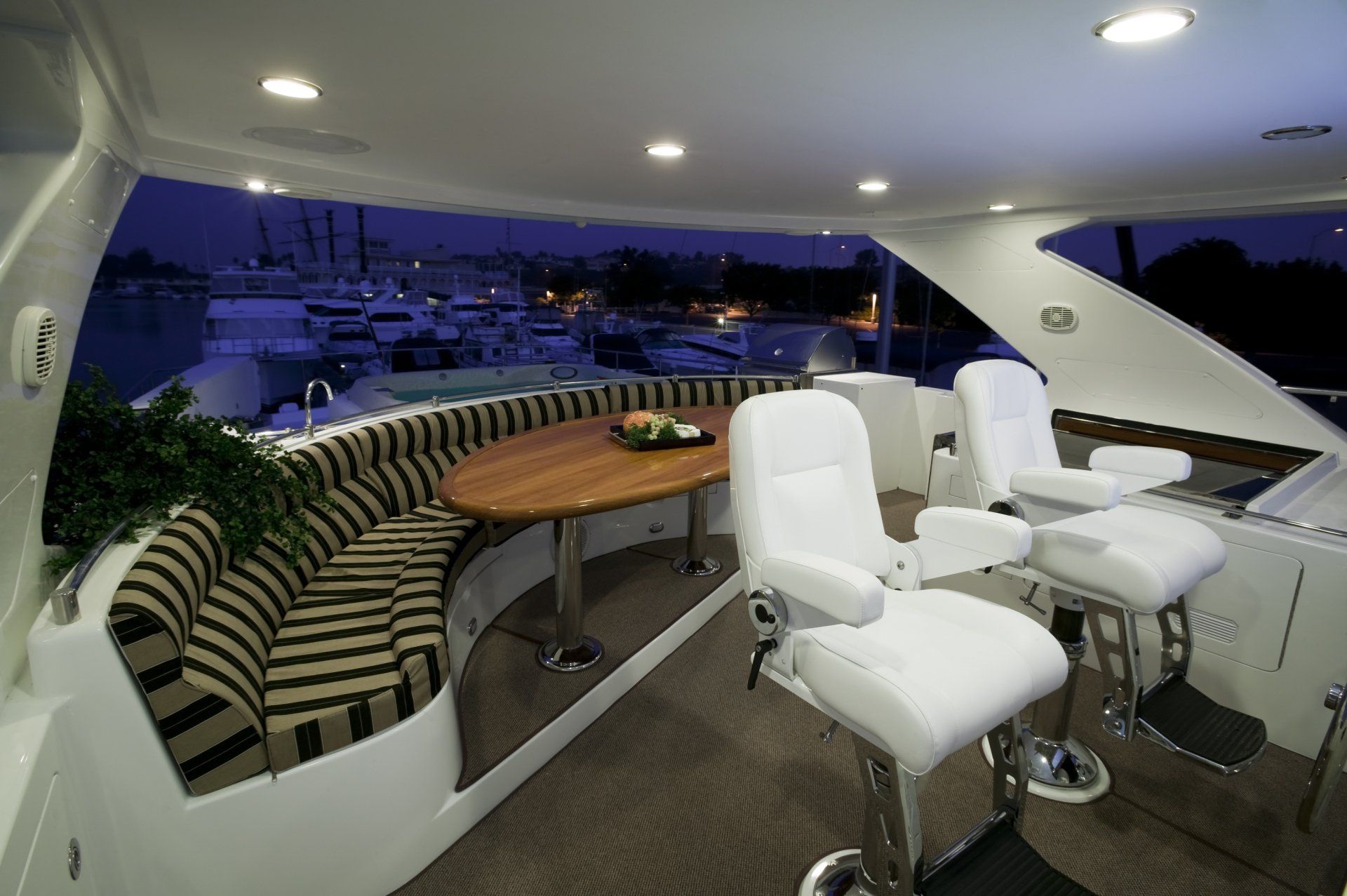 yacht
