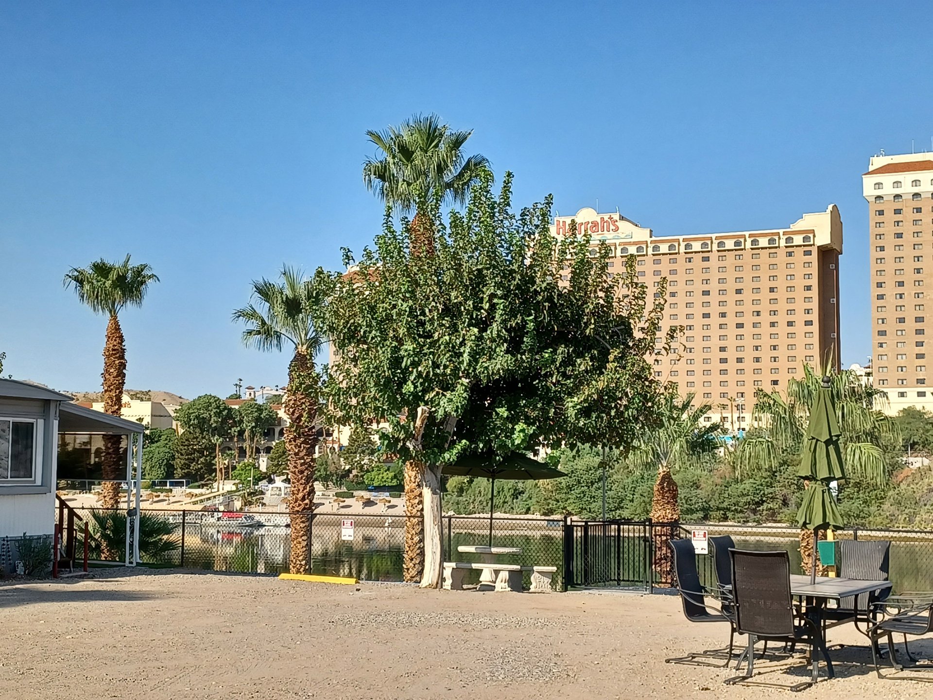 Private Rooms Bullhead City, AZ Riverfront Cottages and RV Resort