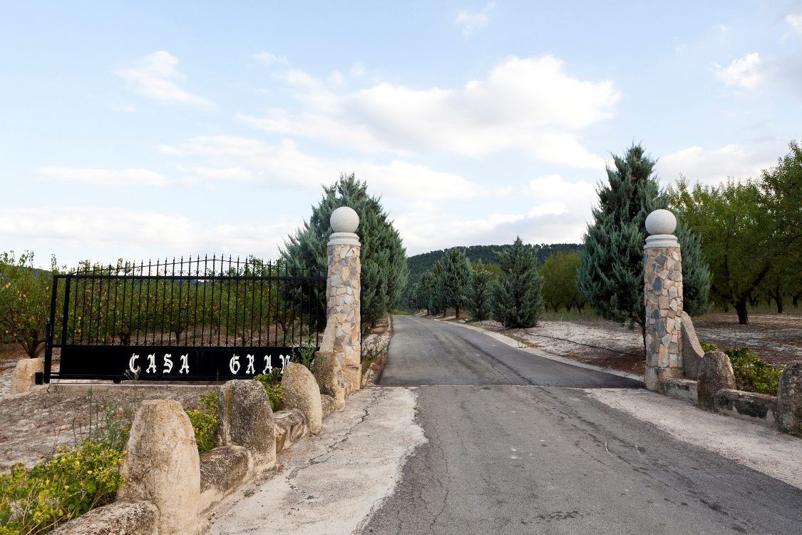 Pago Casa Gran - The gate to the estate Pago Casa Gran - The gate to the estate