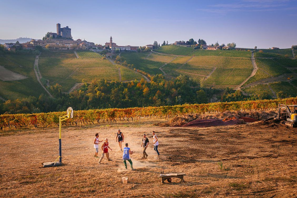 Enrico Rivetto - A basketball game on the estate Enrico Rivetto - A basketball game on the estate