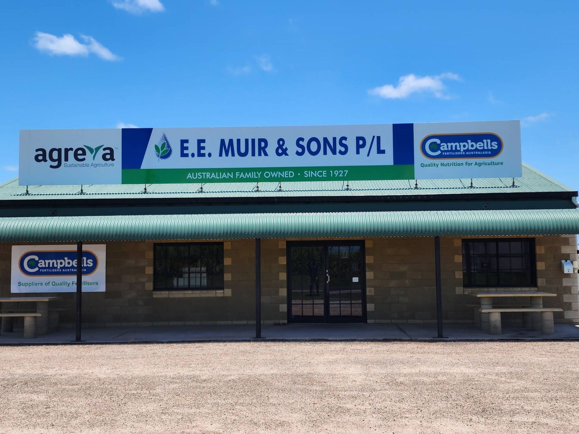 Storefront With Signs Reading E.E. Muik & Sons P/L — Lehmann Print Solutions in Airlie Beach, QLD