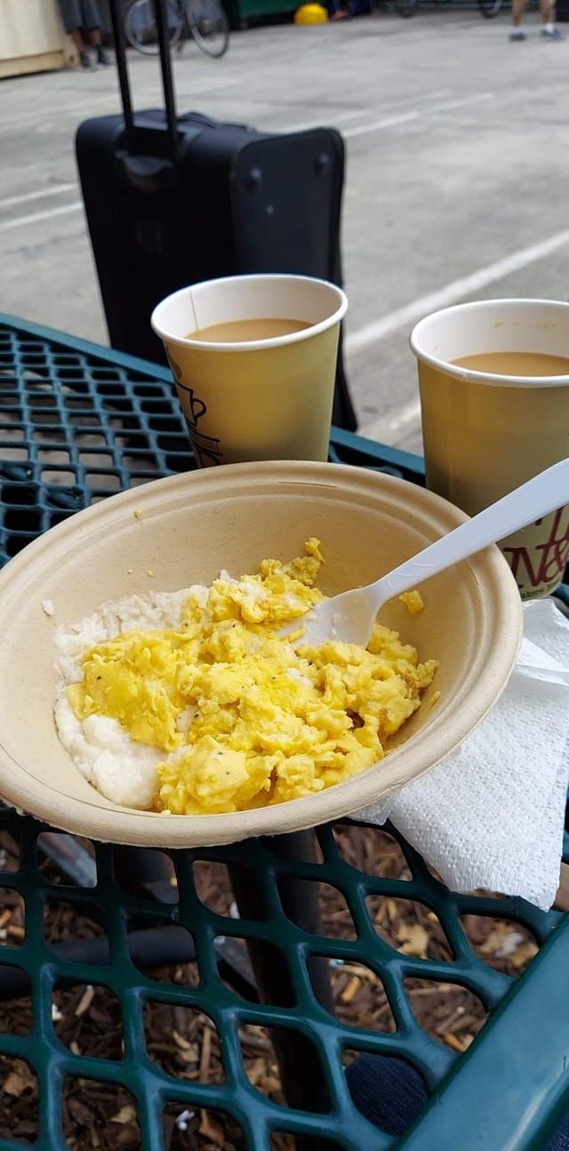 Eggs and grits 
