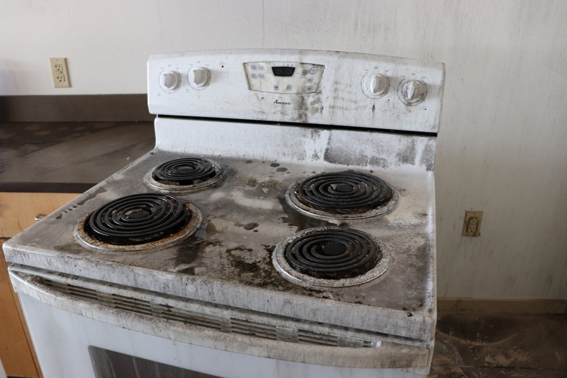 How To Clean Oven After Fire [A Detailed Guide]