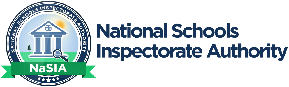 Logo de l'Autorité nationale d'inspection des écoles (NaSIA), représentant un bâtiment inscrit dans un cercle et accompagné de texte.
