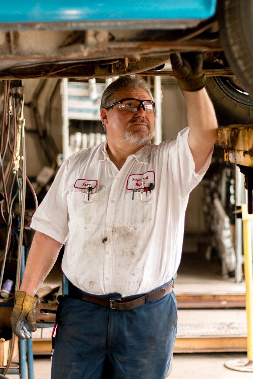 Old Car Mechanic — Iowa City, IA — Professional Muffler Inc Old Car Mechanic — Iowa City, IA — Professional Muffler Inc