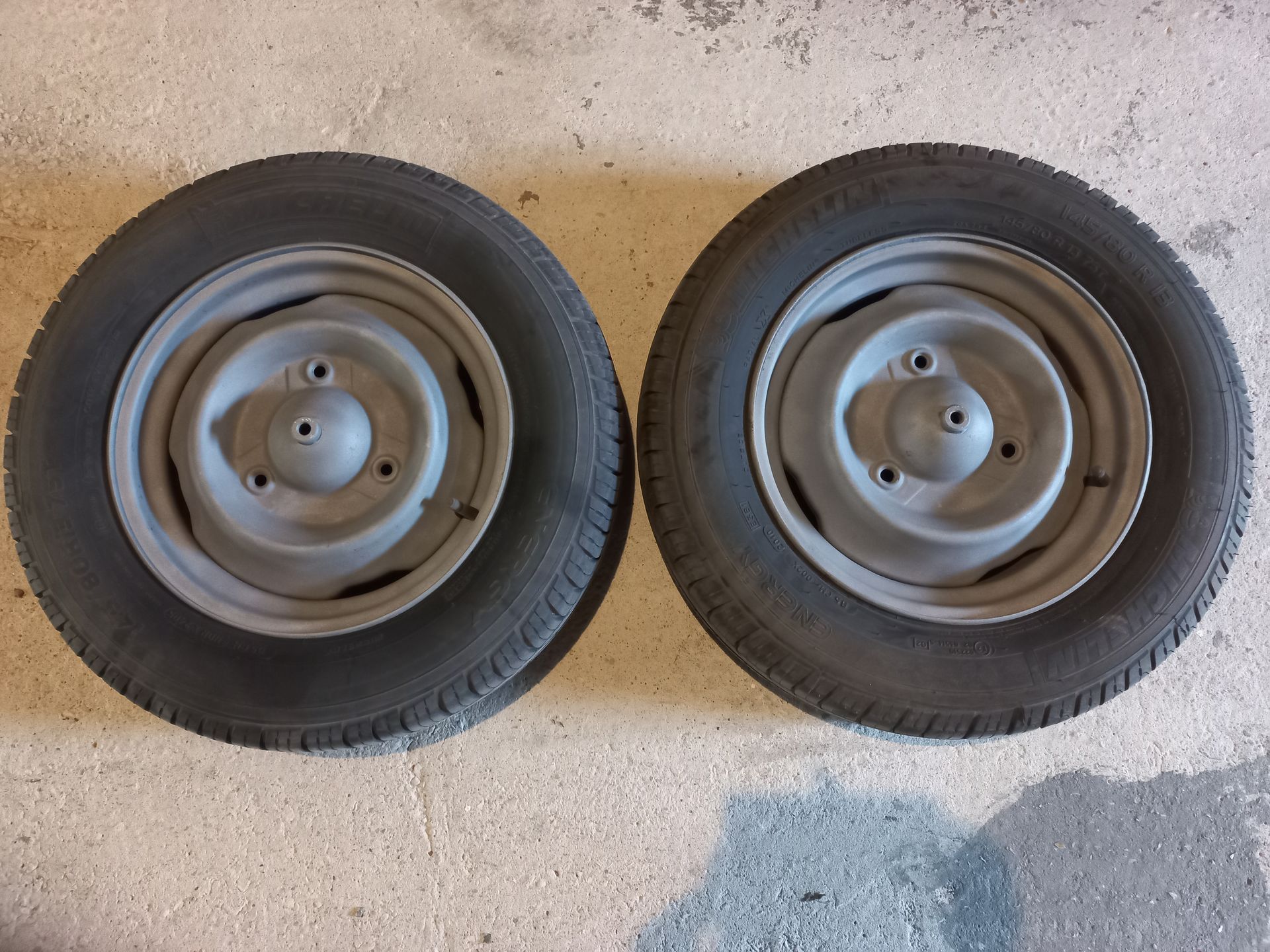 Décapage jantes voiture après
