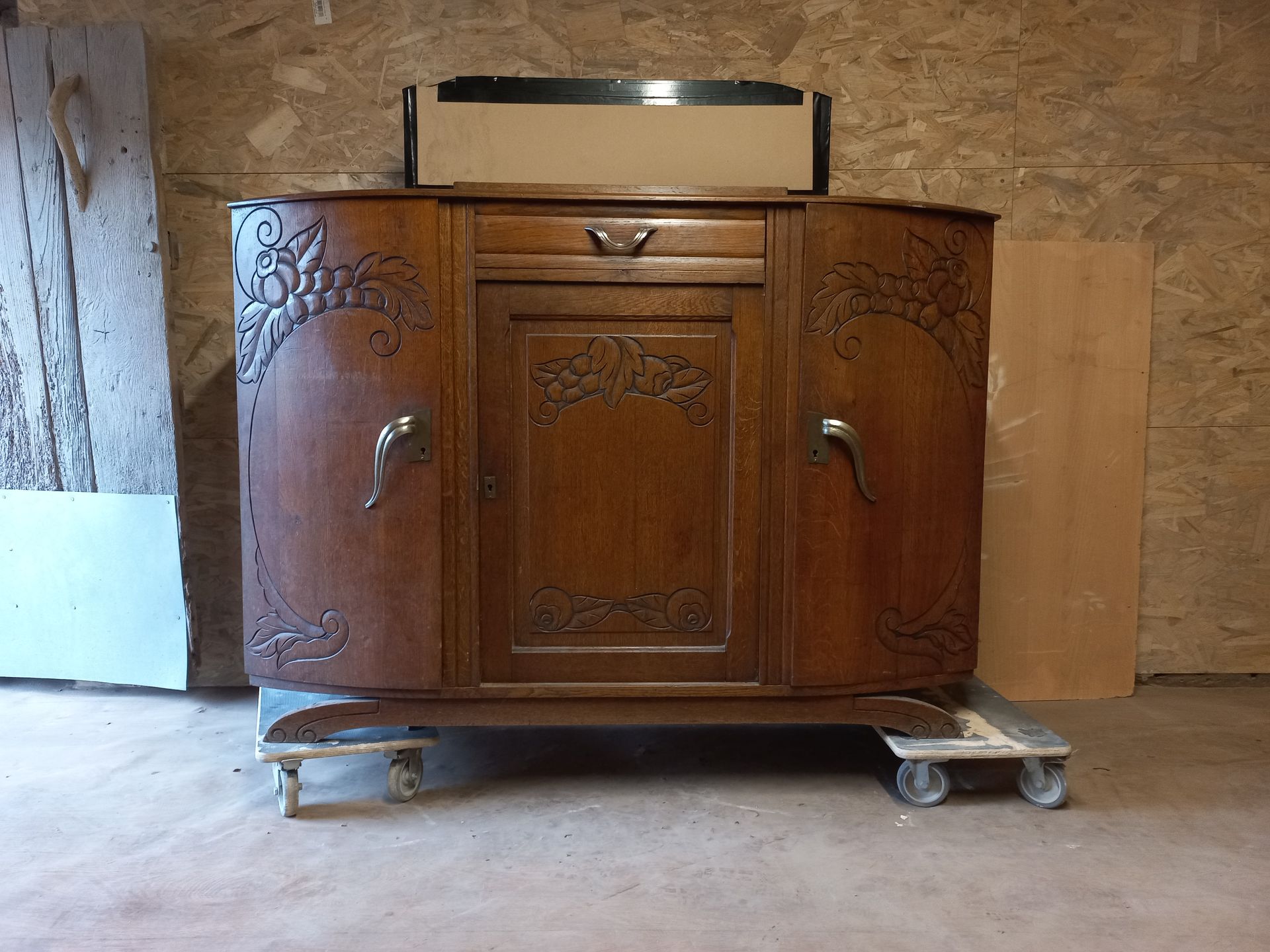 Décapage meuble ancien avant