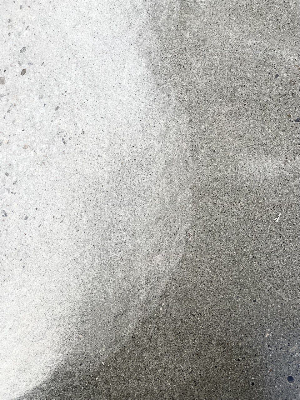 intervento di levigatura dei pavimenti in calcestruzzo a Lodi